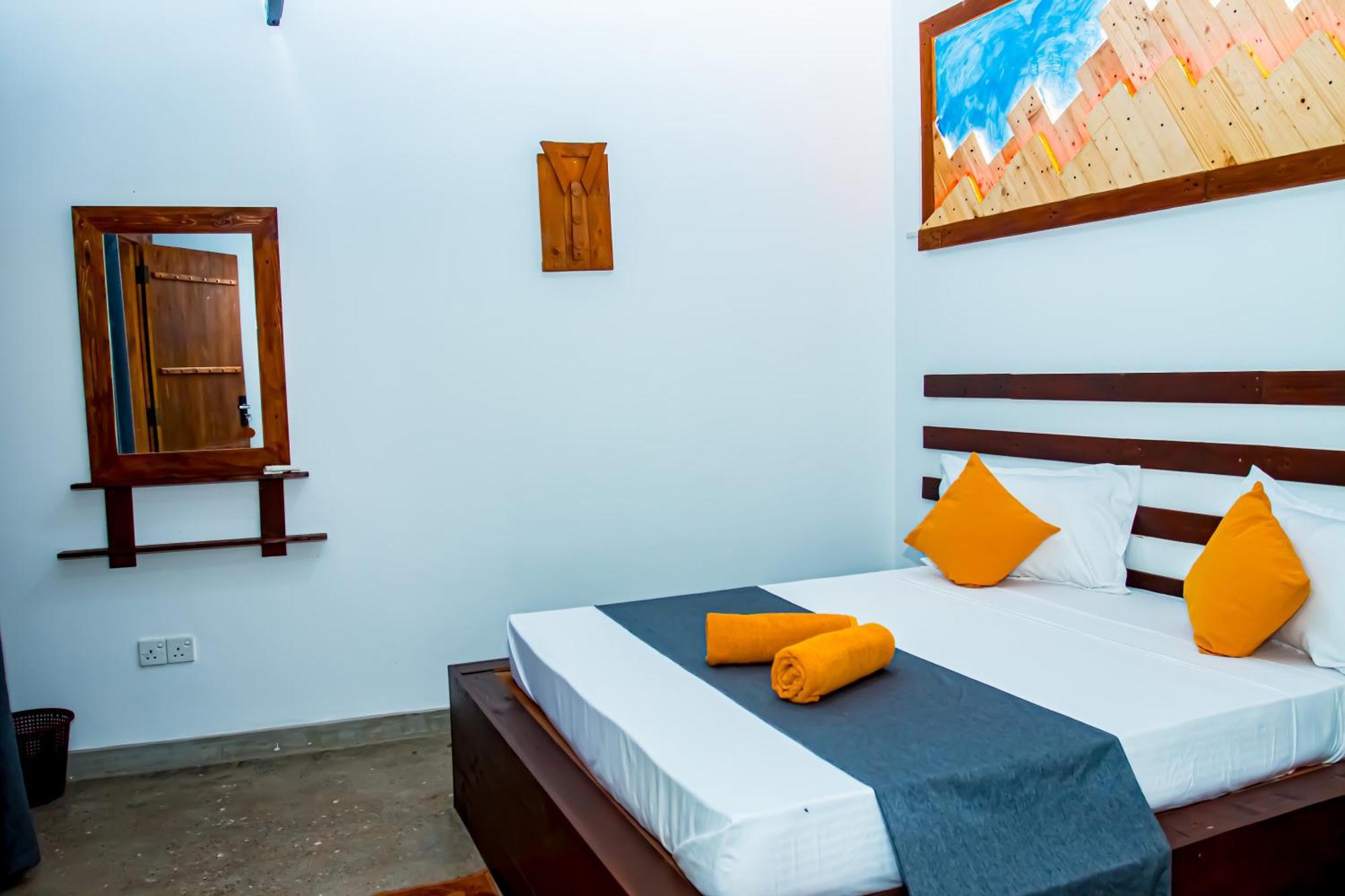 Mandavilla Airport Transit Hotel Катунаяка Экстерьер фото
